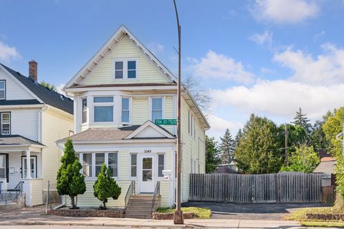 1049 7th St W, Saint Paul, MN, 55102-3827 | Card Image