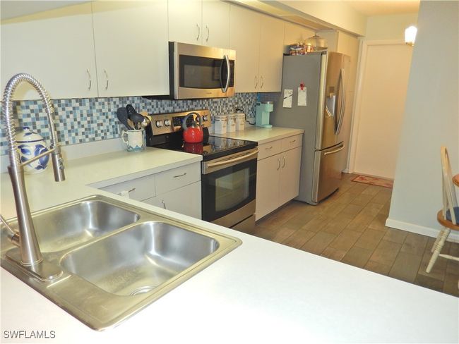 902 Mcgregor Park Cir, House attached with 2 bedrooms, 2 bathrooms and null parking in FORT MYERS FL | Image 14