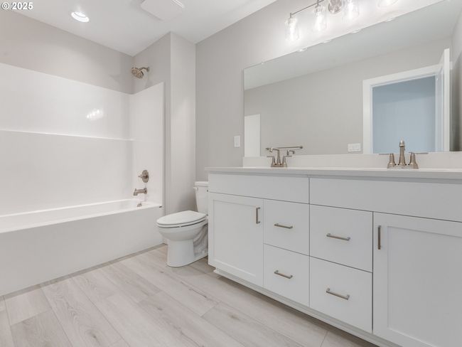 2111 Ne Ridge Run Ln, House other with 5 bedrooms, 4 bathrooms and 3 parking in Estacada OR | Image 38