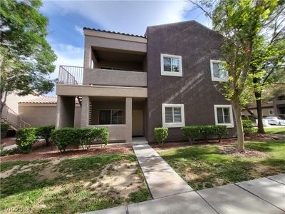 1073 - 5250 S Rainbow Boulevard, Condo with 3 bedrooms, 2 bathrooms and null parking in Las Vegas NV | Image 1