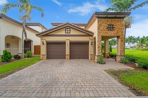 363-363 Ne 25th Ter, Homestead, FL, 33033-6211 | Card Image