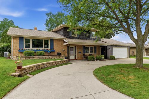 241 Crestwood Drive, Sheboygan Falls, WI, 53085 | Card Image