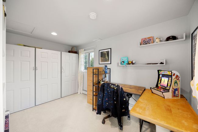 5409 Meadow View St, House other with 4 bedrooms, 2 bathrooms and null parking in Sterling Heights MI | Image 25