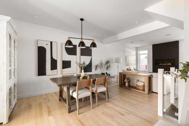 1534 38 Ave Sw, Home with 4 bedrooms, 4 bathrooms and 3 parking in Calgary AB | Image 6
