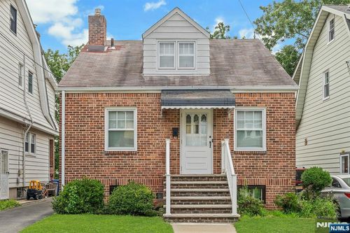30 Menzel Ave, Maplewood, NJ, 07040-3308 | Card Image