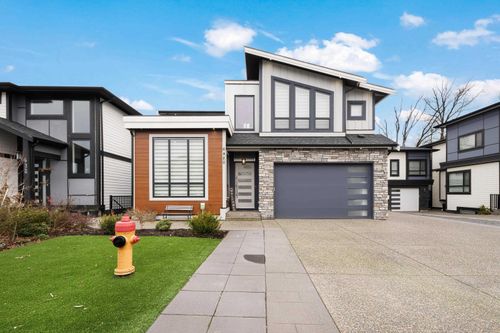6420 Fairway St, Chilliwack, BC, V2R0Z8 | Card Image
