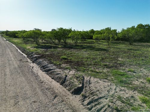 750 Cr 200, Three Rivers, TX, 78071 | Card Image