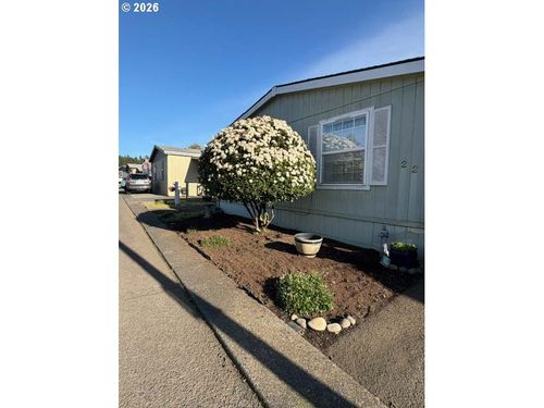 22-10400 Se Cook Ct, Milwaukie, OR, 97222-1539 | Card Image