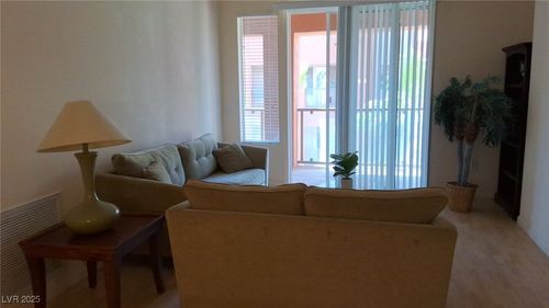 405-31 E Agate Ave, Las Vegas, NV, 89123-6071 | Card Image