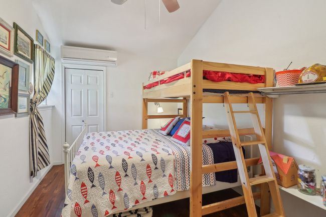 176 Bayside Cir, House other with 2 bedrooms, 2 bathrooms and null parking in Malakoff TX | Image 11