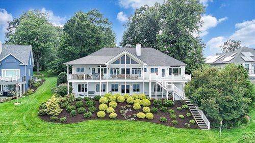 40 Spinnaker Run Ct, Moneta, VA, 24121-2550 | Card Image