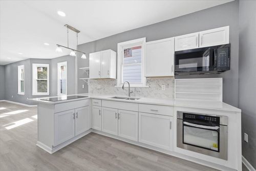 3341 N Richards Street, MILWAUKEE, WI, 53212 | Card Image