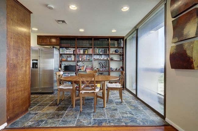 Breakfast Room. This space also works well as a home office, study or den. | Image 9