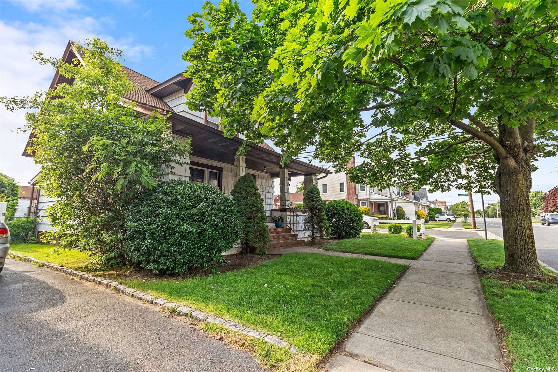 Rockaway Pkwy, Valley Stream, NY 11580