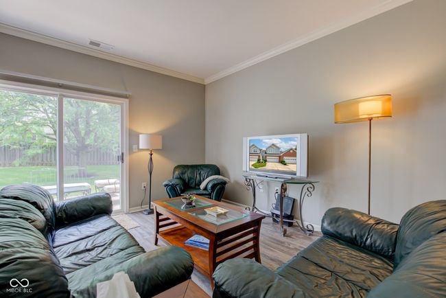 Living room another view | Image 7