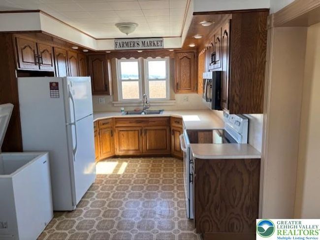 6341 Memorial Rd, House other with 3 bedrooms, 2 bathrooms and null parking in Germansville PA | Image 19