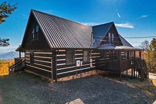2270 Windswept View Way, Sevierville, TN, 37876-7354 | Card Image