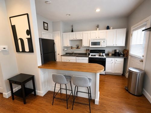 1b-3 K Street Place, Boston, MA, 02127 | Card Image