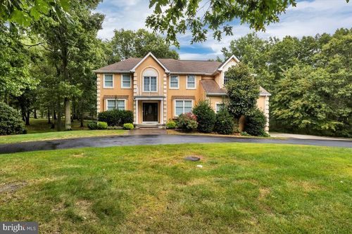113 Lighthouse Ln, EGG HARBOR TOWNSHIP, NJ, 08234-6990 | Card Image