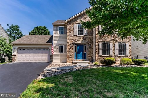 112 Hilltop Ct, Camp Hill, PA, 17011-4554 | Card Image