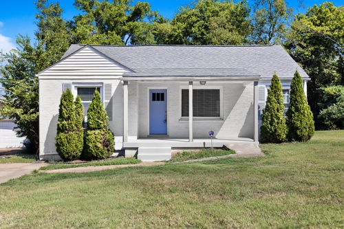 613 Youngs Ln, Nashville, TN, 37207-4823 | Card Image