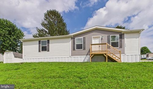 119 Chestnut Hl, YORK, PA, 17408-8245 | Card Image