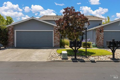 1774 Devonshire Dr, Benicia, CA, 94510-1728 | Card Image