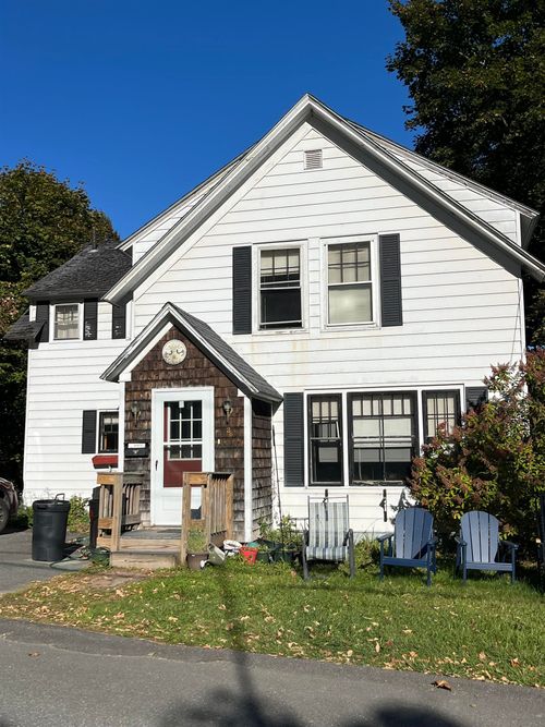 36 Middle St, Newport, VT, 05855-4972 | Card Image