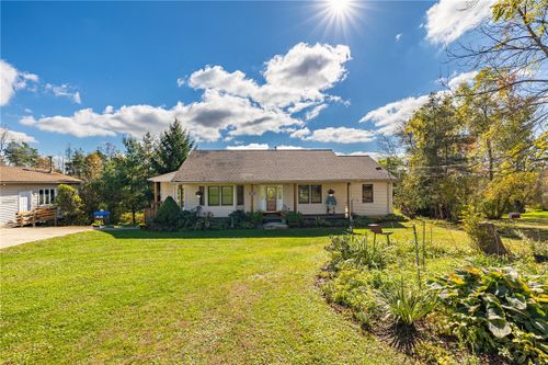 7175 Bear Ridge Road, Pendleton, NY, 14120 | Card Image