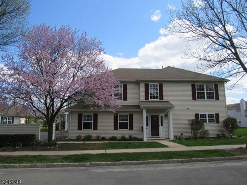 53 Colby Ct, Belvidere, NJ, 07823-2753 | Card Image