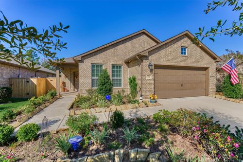 332 N Arrowhead Ln, Montgomery, TX, 77316-2166 | Card Image