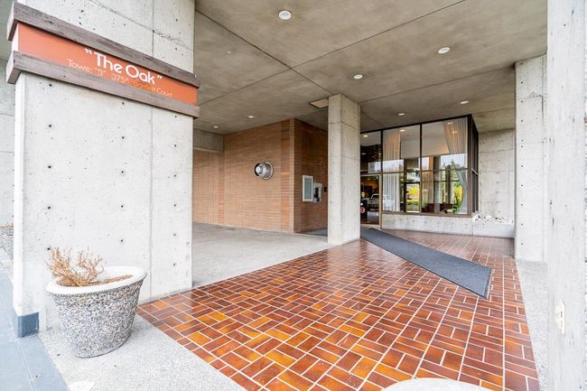 205 - 3755 Bartlett Court, Condo with 1 bedrooms, 1 bathrooms and 1 parking in Burnaby BC | Image 2