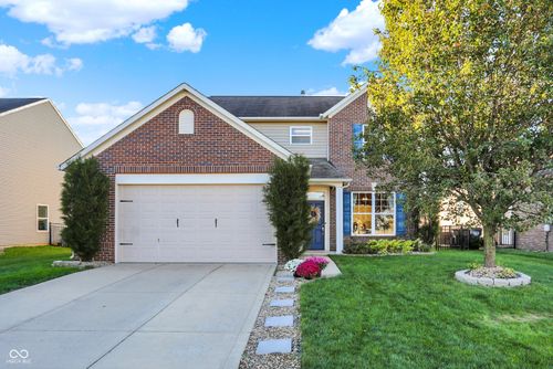 523 Genisis Dr, Whiteland, IN, 46184-9107 | Card Image