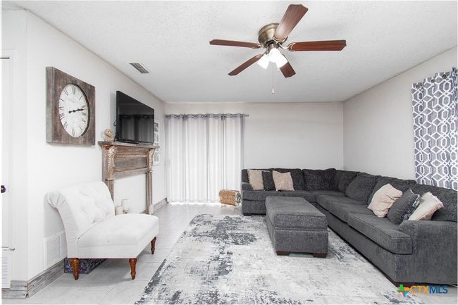 209 W Prairie Ave, House other with 3 bedrooms, 1 bathrooms and null parking in Rogers TX | Image 5