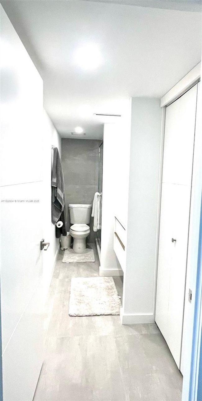 APT-6A - 5555 Collins Ave, Condo with 1 bedrooms, 2 bathrooms and null parking in Miami Beach FL | Image 9