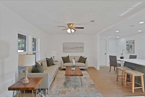 552 Norwood Dr, Hurst, TX, 76053-6829 | Card Image