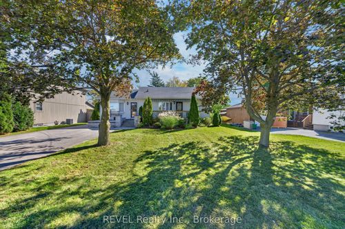 1329 Niagara Stone Rd, Niagara on the Lake, ON, L0S1J0 | Card Image