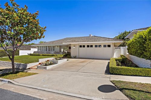 2612 Lighthouse Ln, Corona Del Mar, CA, 92625-1312 | Card Image