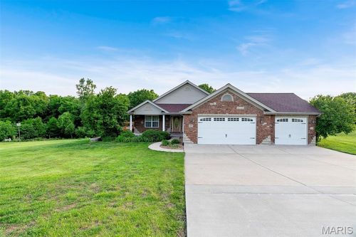 121 Deer Valley Ln, Troy, MO, 63379-3745 | Card Image