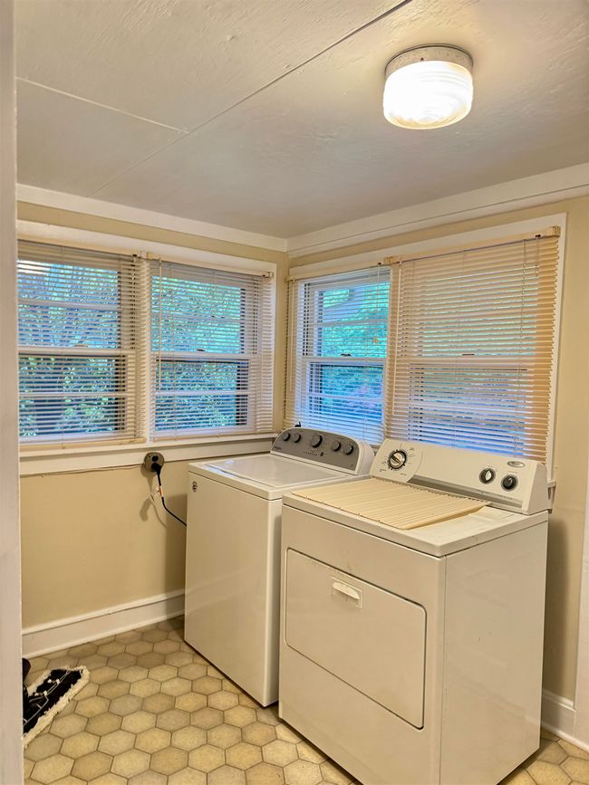 8627 Valley Falls Rd, House other with 3 bedrooms, 2 bathrooms and null parking in Boiling Springs SC | Image 25