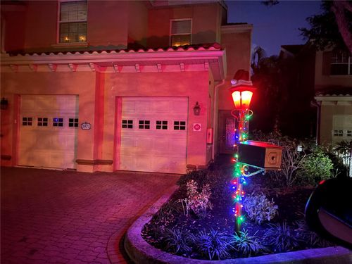 8-3971 Square East Ln, SARASOTA, FL, 34238-4602 | Card Image