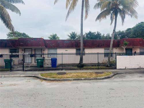 5743 Nw 3rd Ave, Miami, FL, 33127-1500 | Card Image