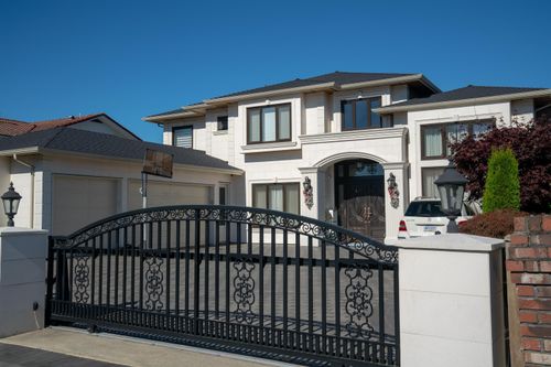 47XX Cabot Dr, Richmond, BC, V7C4J5 | Card Image