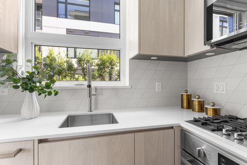 3249 Clive Ave, Vancouver, BC, V5R0L5 | Card Image