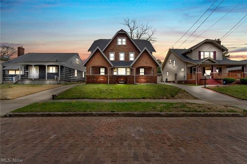 967 Oakland Avenue, Akron, OH, 44310 | Card Image