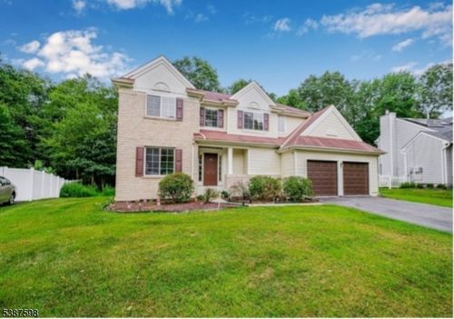 38 Crestwood Cir, Budd Lake, NJ, 07828-2536 | Card Image