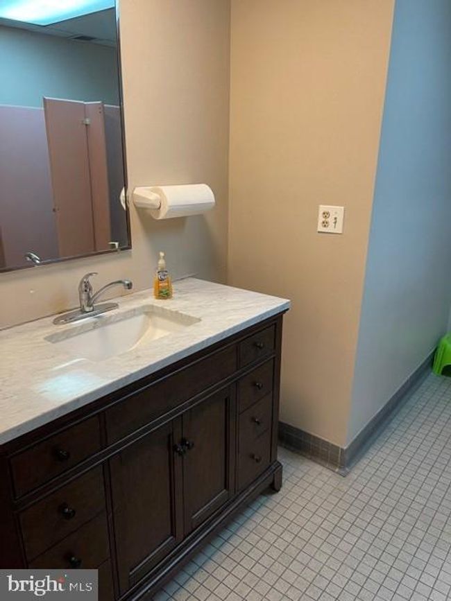 FL-2ND - 2875 Towerview Rd, Home with 0 bedrooms, 0 bathrooms and null parking in Herndon VA | Image 4
