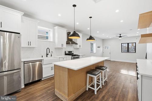 1214 S 21st St, PHILADELPHIA, PA, 19146-4350 | Card Image