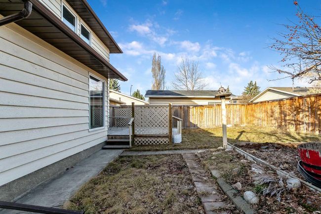 195 Deerbow Circle Se, House other with 3 bedrooms, 3 bathrooms and 2 parking in Calgary AB | Image 32