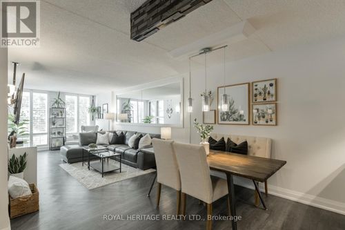 210-1535 Diefenbaker Crt, Pickering, ON, L1V3W2 | Card Image